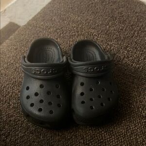 CROCS Black Slippers with Perforated Design and Non-Slip Sole